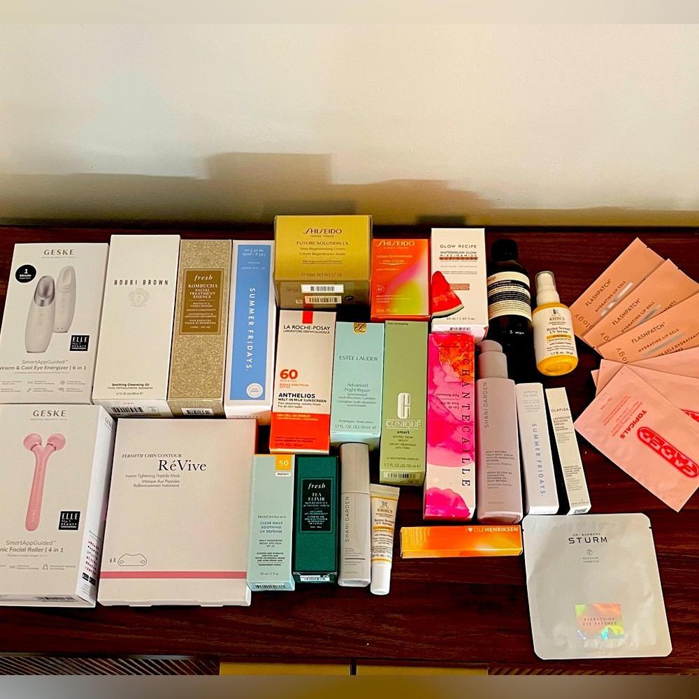 PRESTIGE SKINCARE SET — NWT